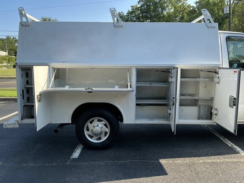 Used 2016 Ford E-350 and Econoline 350 Super Duty w/ Power Windows & Locks Group RWD image 4