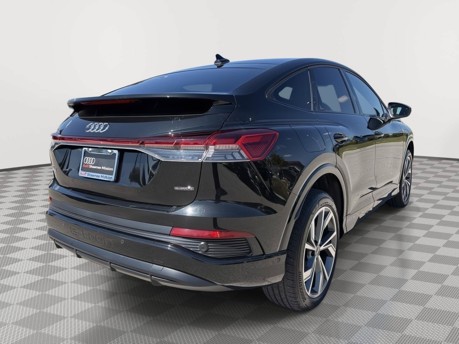 Used 2023 Audi Q4 e-tron Premium Plus w/ Premium Plus AWD/4WD image 5