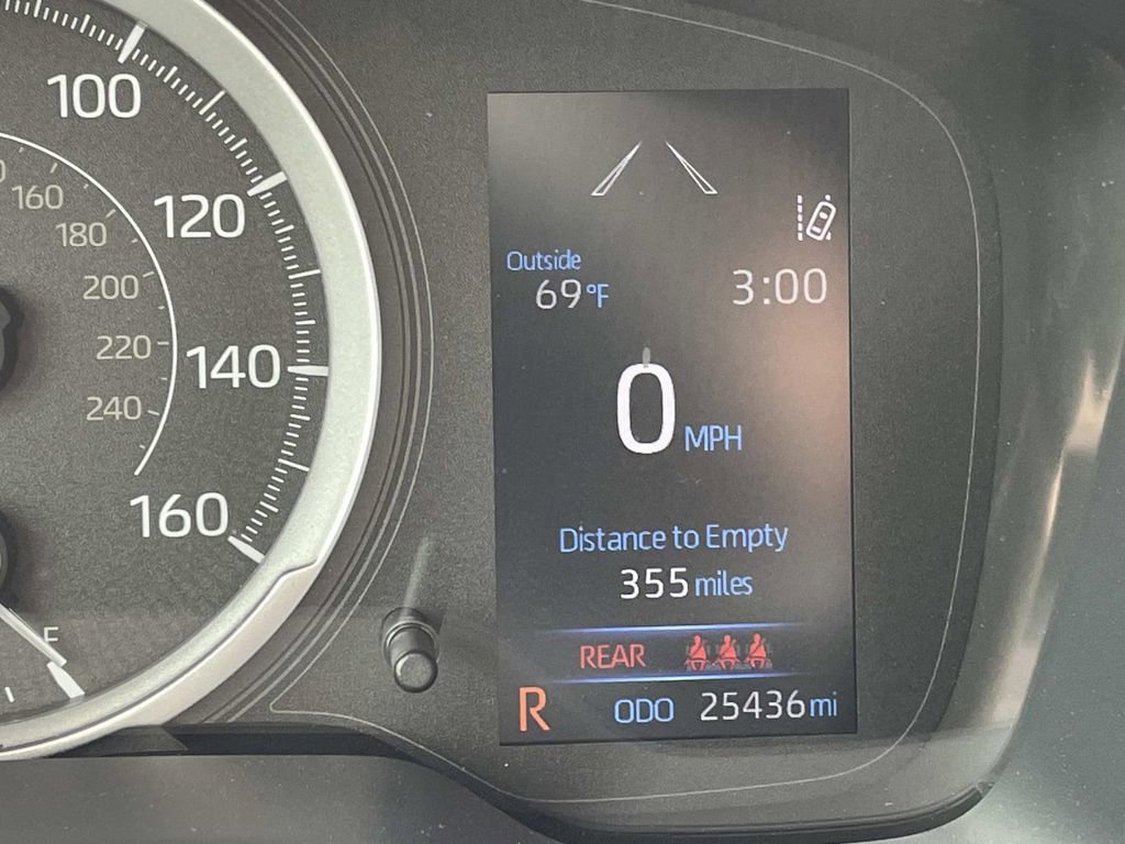 Used 2022 Toyota Corolla LE image 35