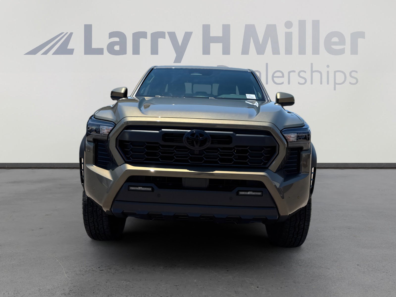 Used 2026 Toyota Tacoma TRD Off-Road w/ TRD Off Road Premium Package AWD/4WD image 8