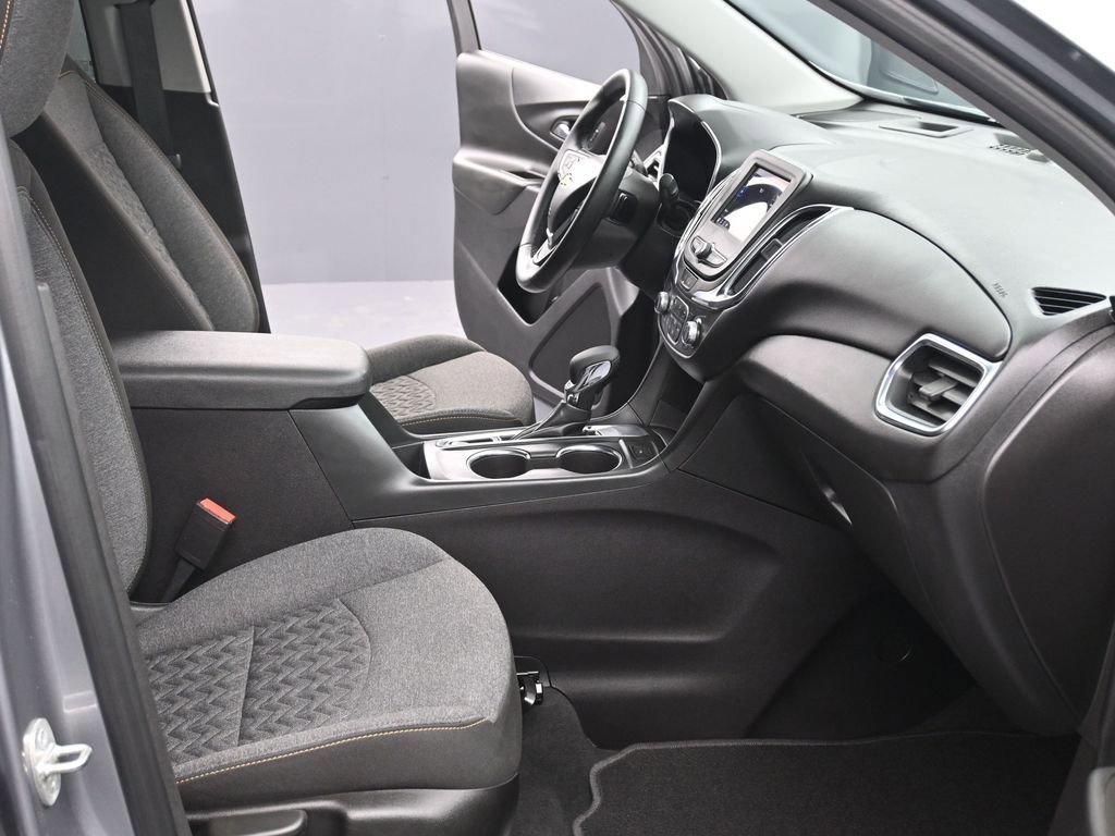Certified 2024 Chevrolet Equinox LT FWD image 11