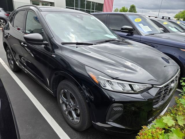 Used 2024 Ford Escape ST-Line w/ Tech Pack #1