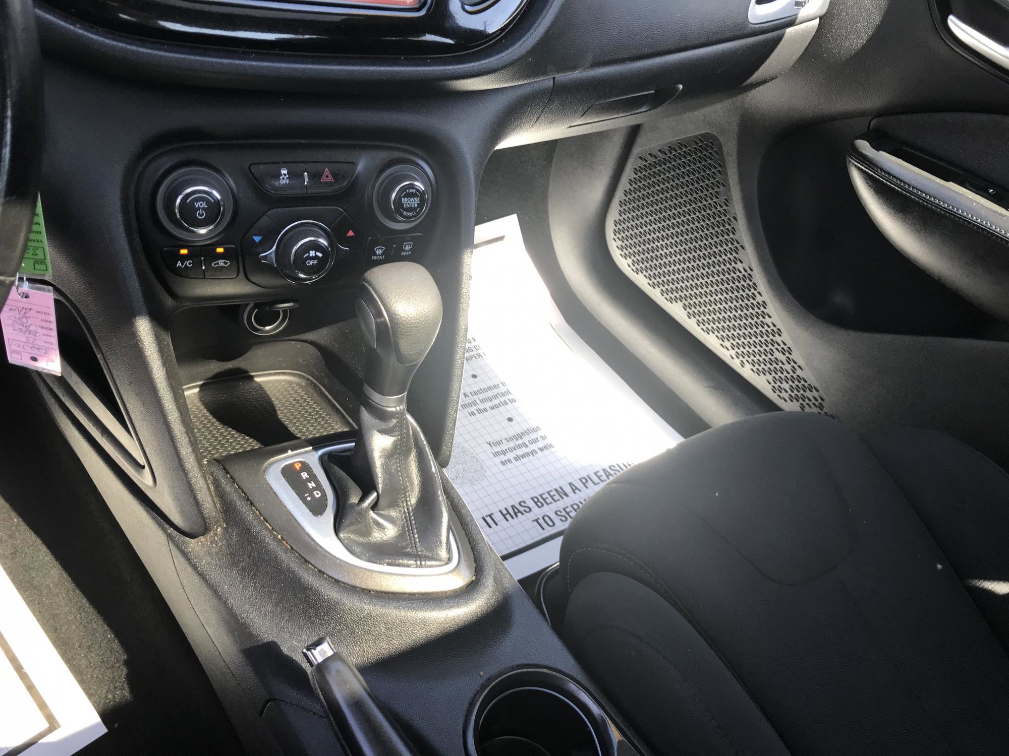 Used 2013 Dodge Dart SXT FWD image 16