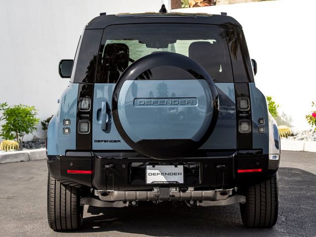 New 2026 Land Rover Defender 110 X-Dynamic SE image 8