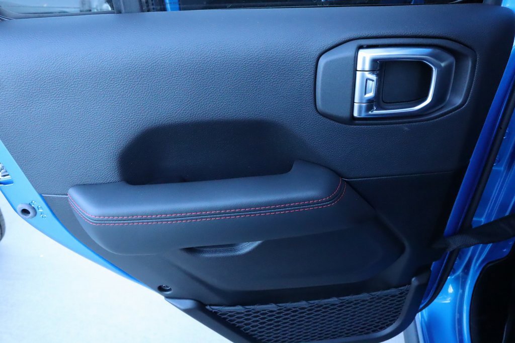 New 2025 Jeep Gladiator Rubicon image 17