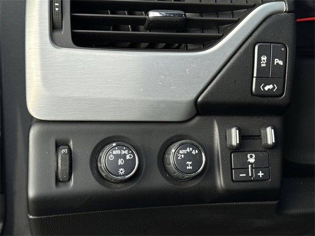 Used 2019 GMC Yukon SLE w/ SLE Value Package image 38