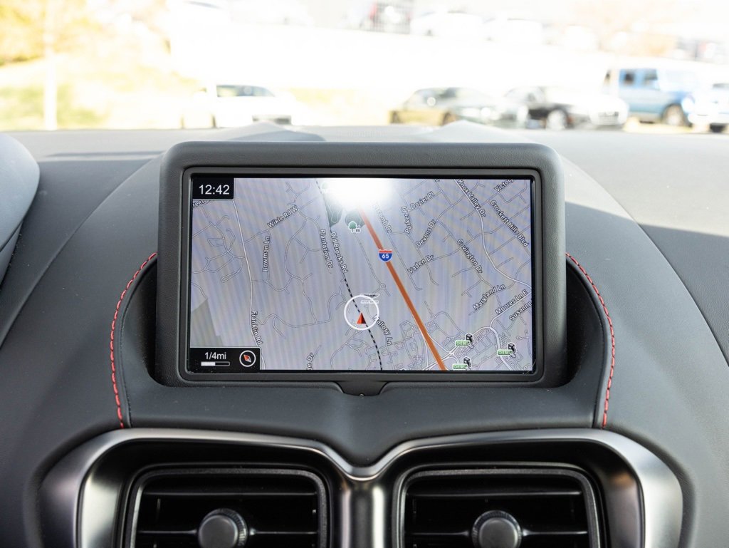 Used 2023 Aston Martin V8 Vantage Coupe image 43