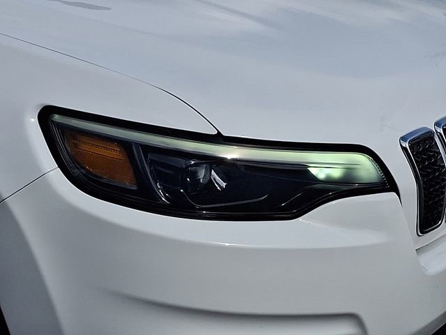 Used 2019 Jeep Cherokee Latitude Plus w/ Comfort/Convenience Group image 9