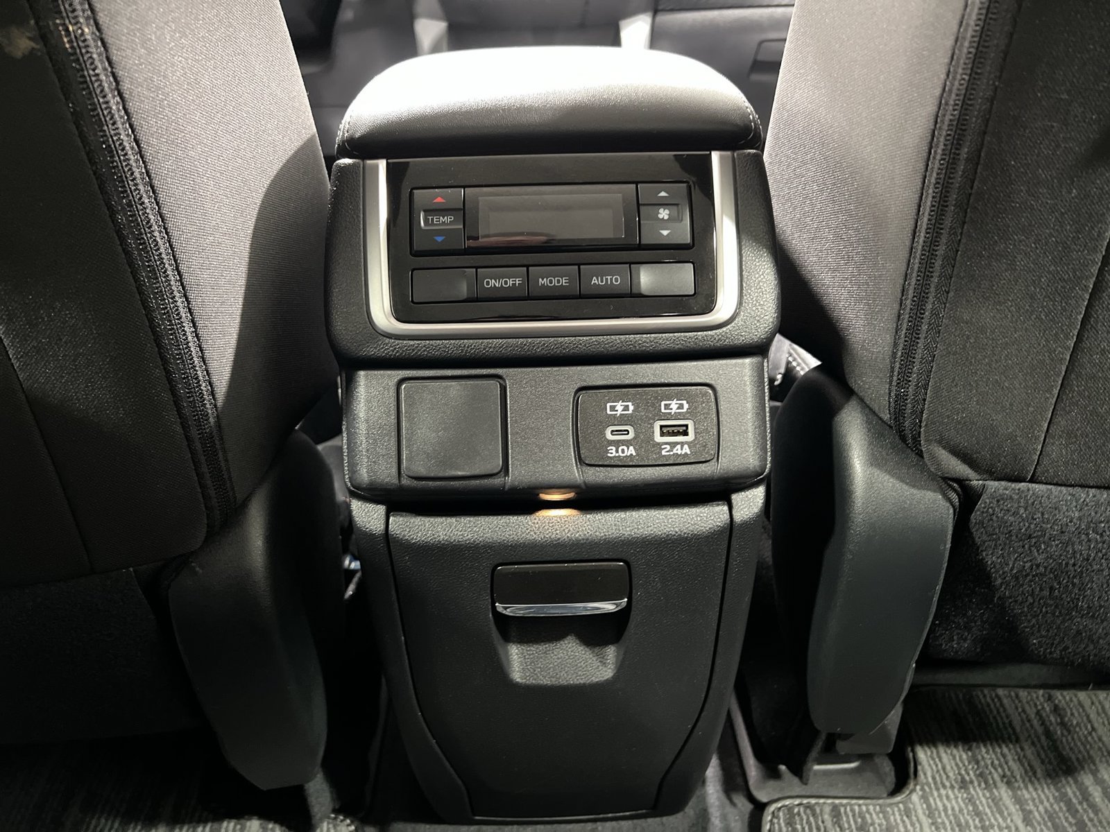 Used 2025 Subaru Ascent Premium AWD/4WD image 20