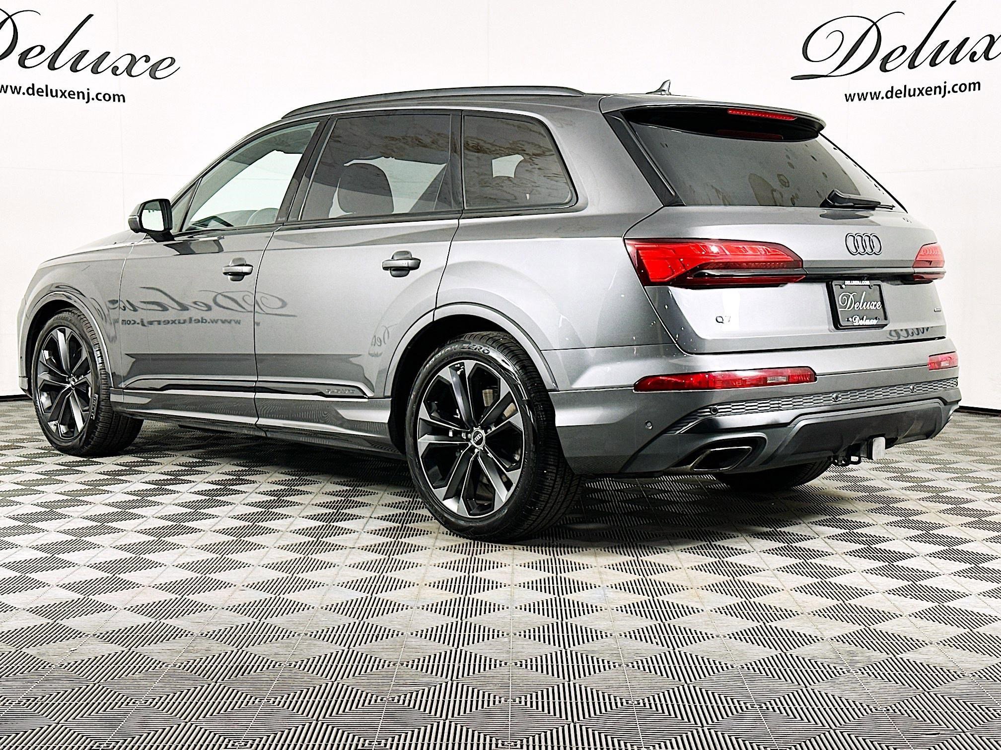 Used 2025 Audi Q7 3.0T Prestige w/ Prestige Package AWD/4WD image 4