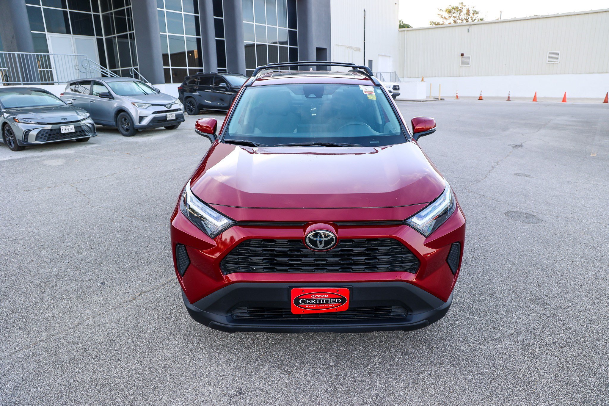 Certified 2025 Toyota RAV4 XLE w/ Convenience Package FWD image 4
