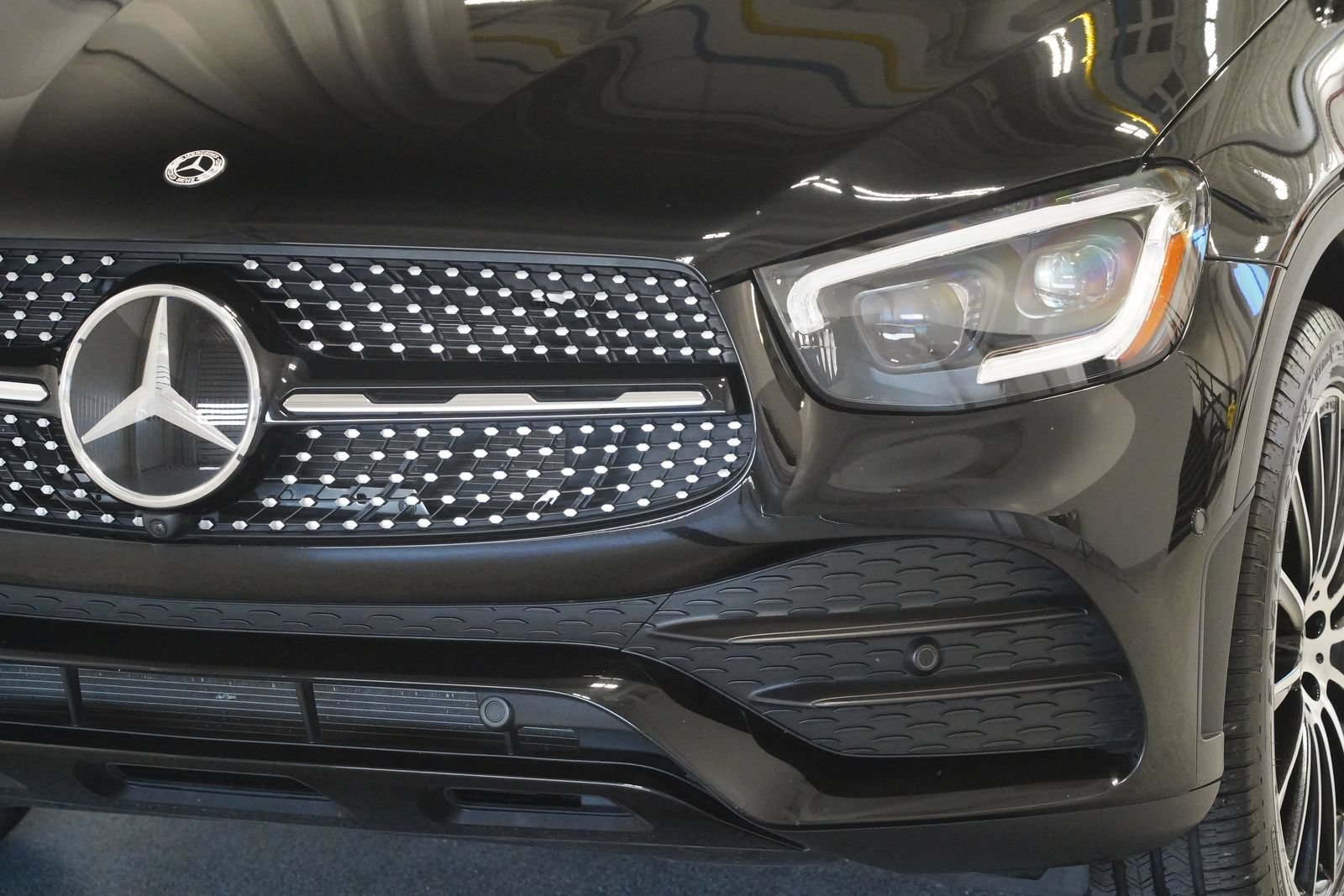 Used 2022 Mercedes-Benz GLC 300 4MATIC Coupe image 6