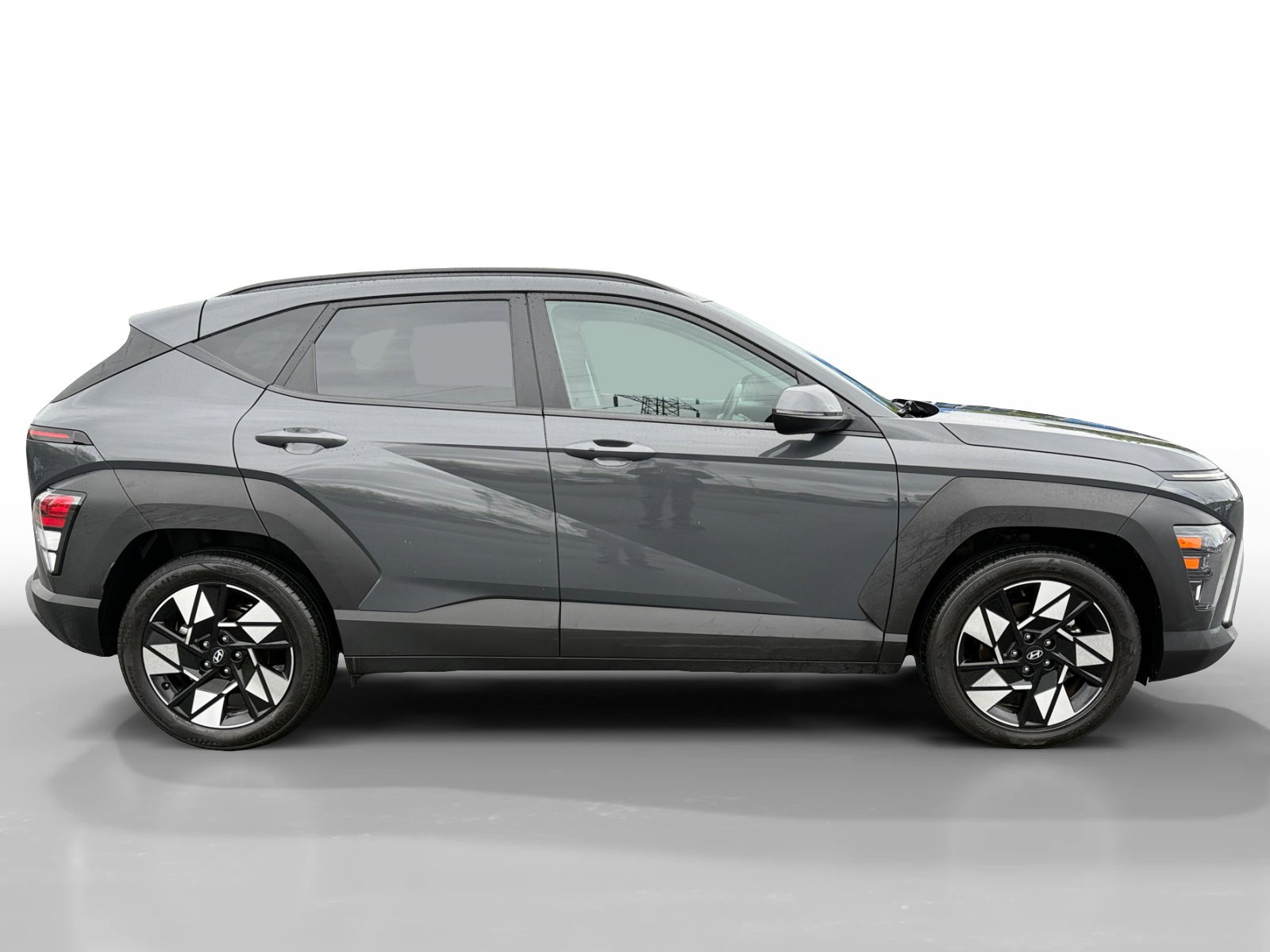 Used 2024 Hyundai Kona SEL FWD image 6