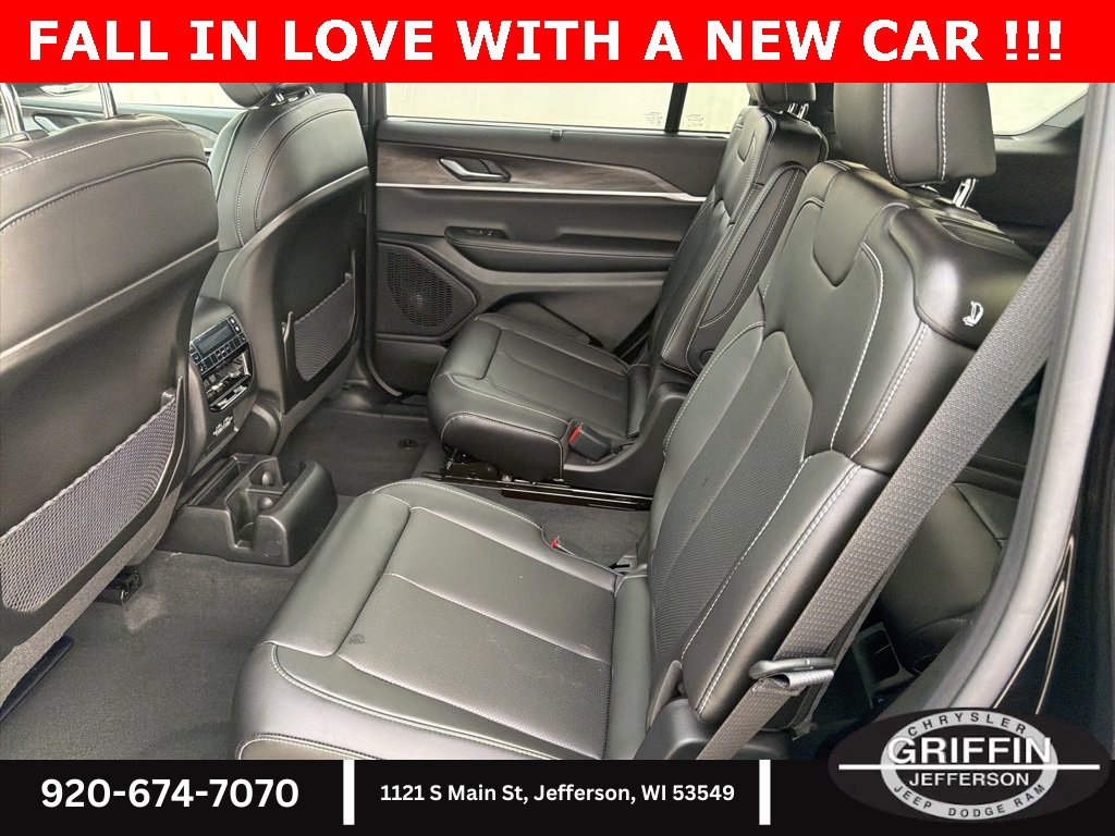 New 2025 Jeep Grand Cherokee L Limited w/ Luxury Tech Group II image 14