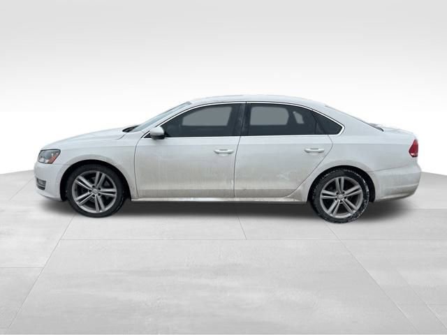 Used 2012 Volkswagen Passat 3.6 SE image 4