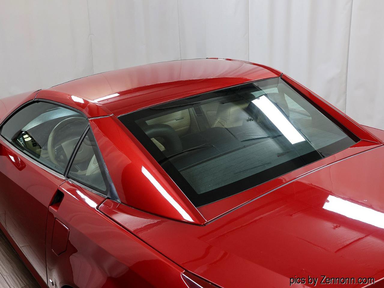 Used 2008 Cadillac XLR RWD image 11