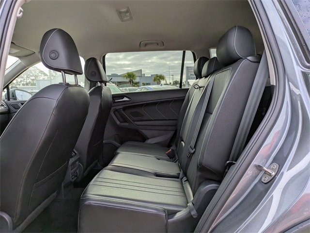 Used 2024 Volkswagen Tiguan SE image 15