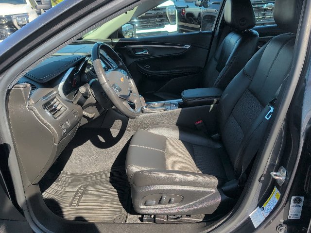 Used 2019 Chevrolet Impala LT FWD image 17