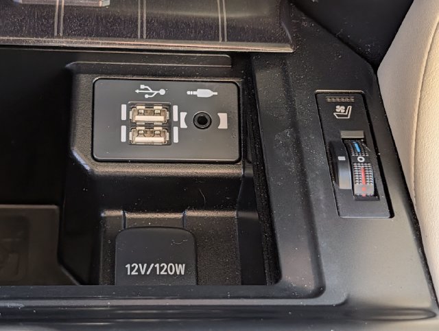 Used 2023 Lexus GX 460 Premium w/ Premium Package AWD/4WD image 17