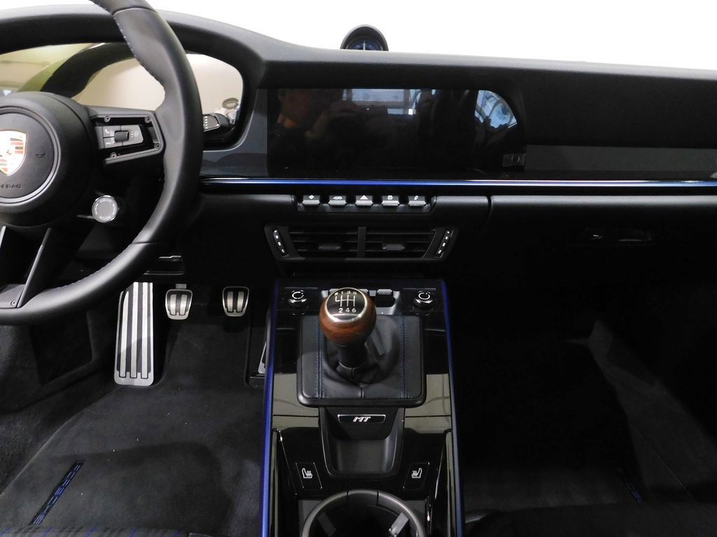 Used 2025 Porsche 911 Carrera T image 54