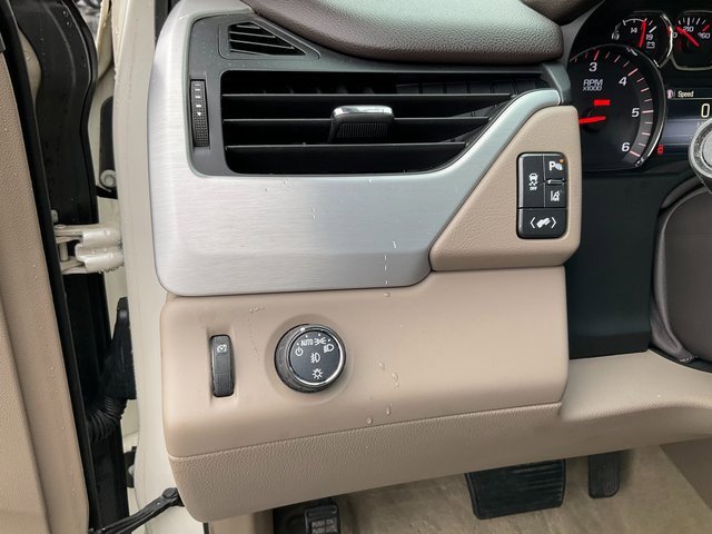 Used 2015 GMC Yukon XL SLT image 9