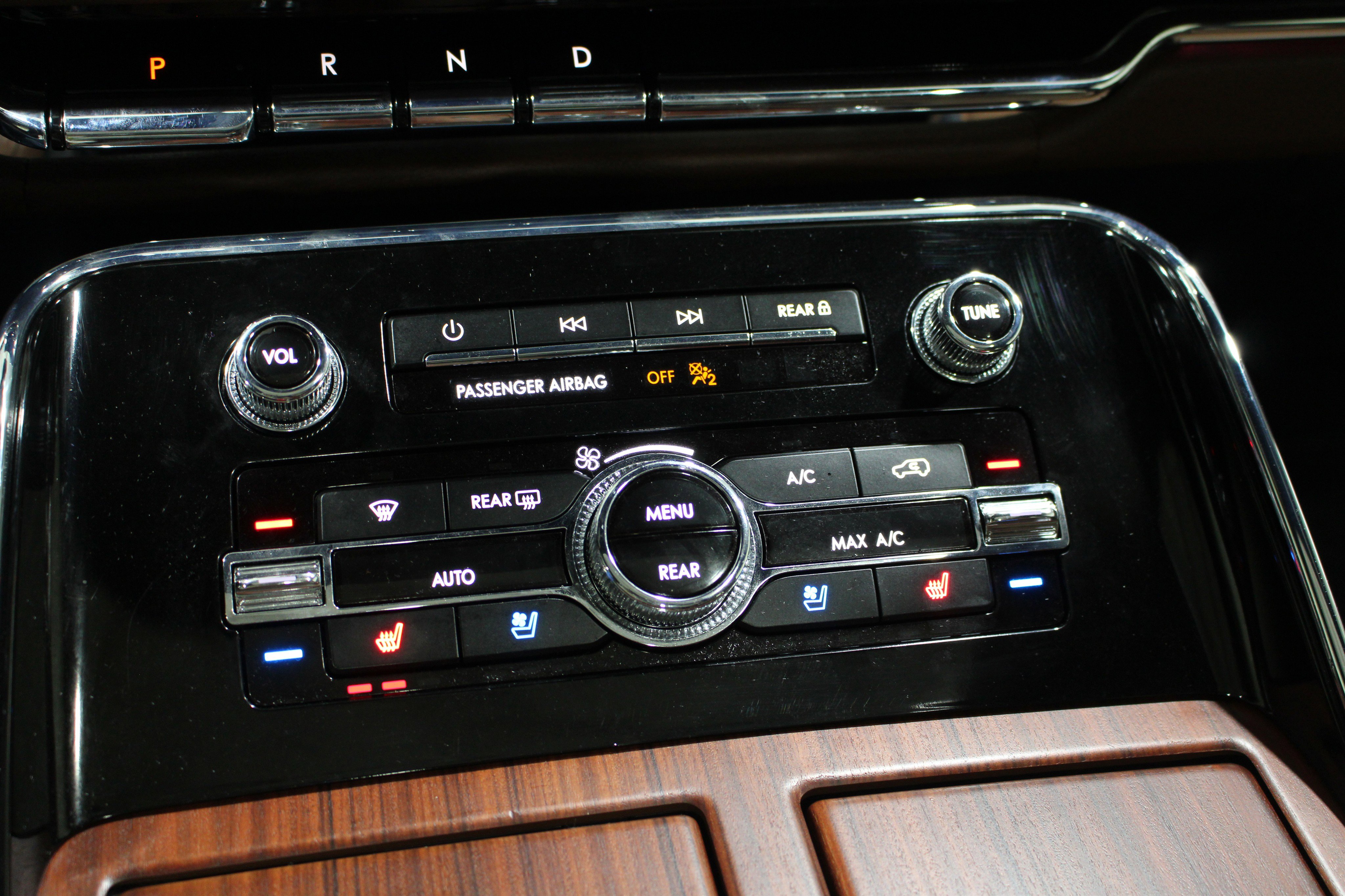 Used 2024 Lincoln Navigator Reserve AWD/4WD image 16