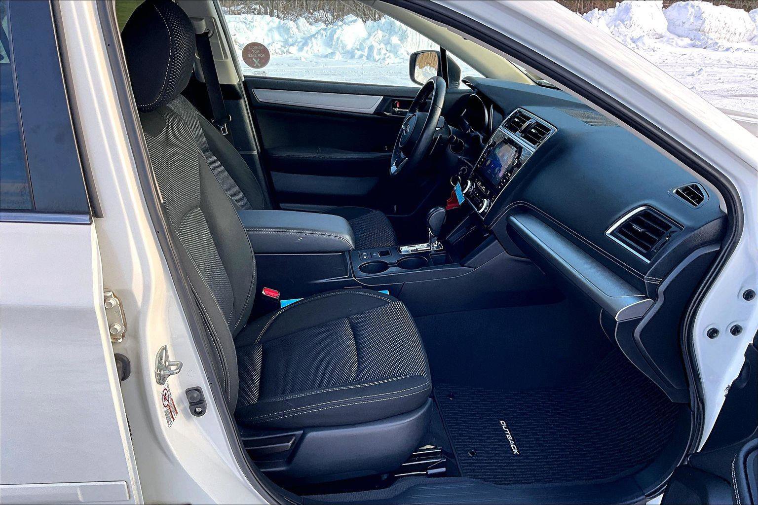 Used 2019 Subaru Outback 2.5i Premium image 7