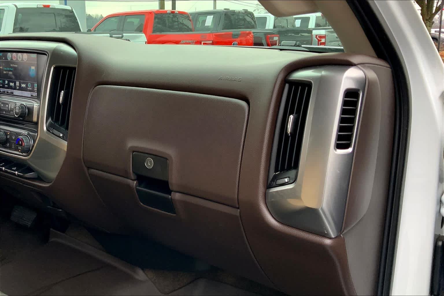 Used 2016 Chevrolet Silverado 1500 LT w/ All Star Edition AWD/4WD image 19