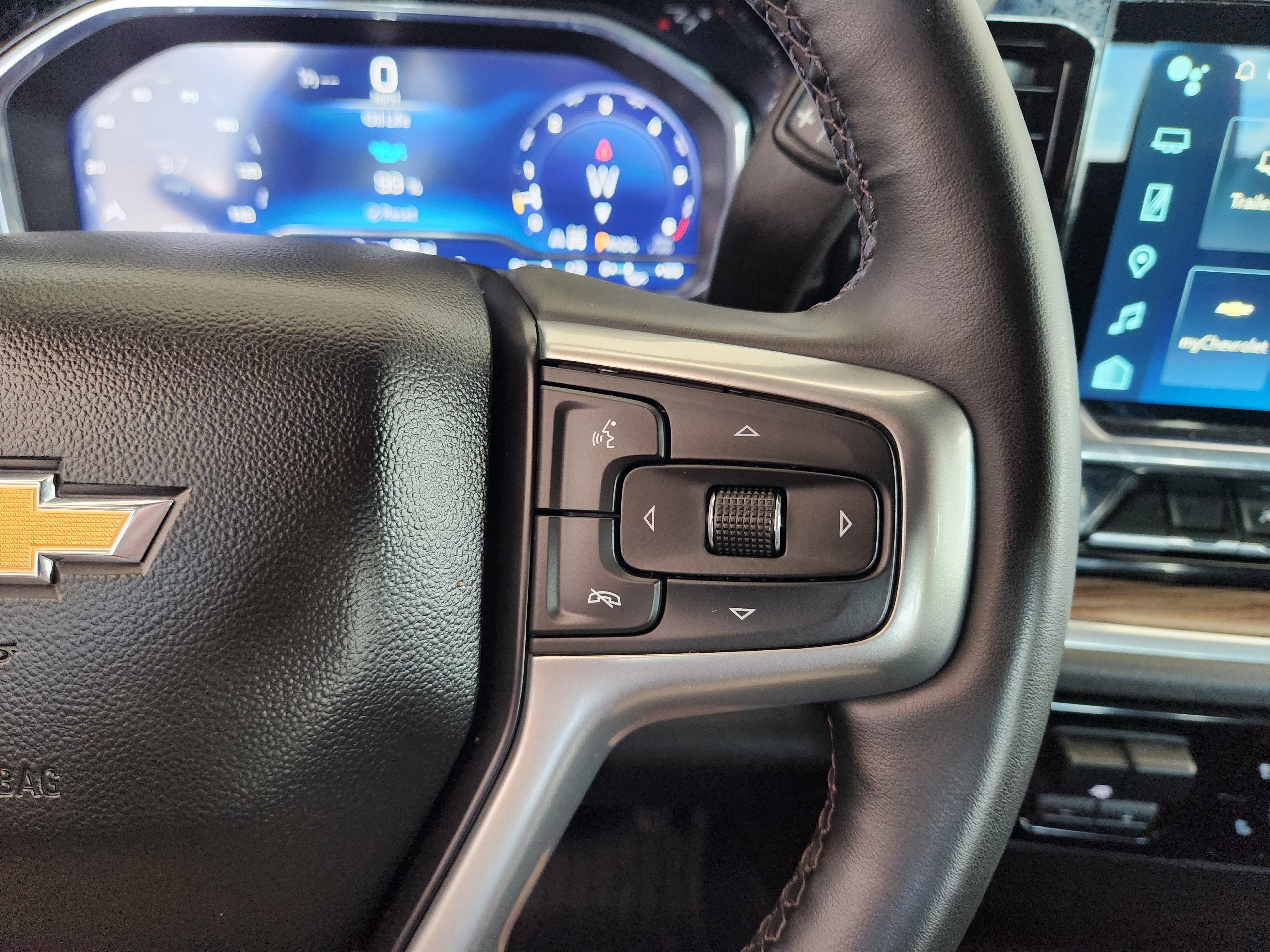 Used 2024 Chevrolet Silverado 1500 LT w/ Z71 Off-Road Package AWD/4WD image 30