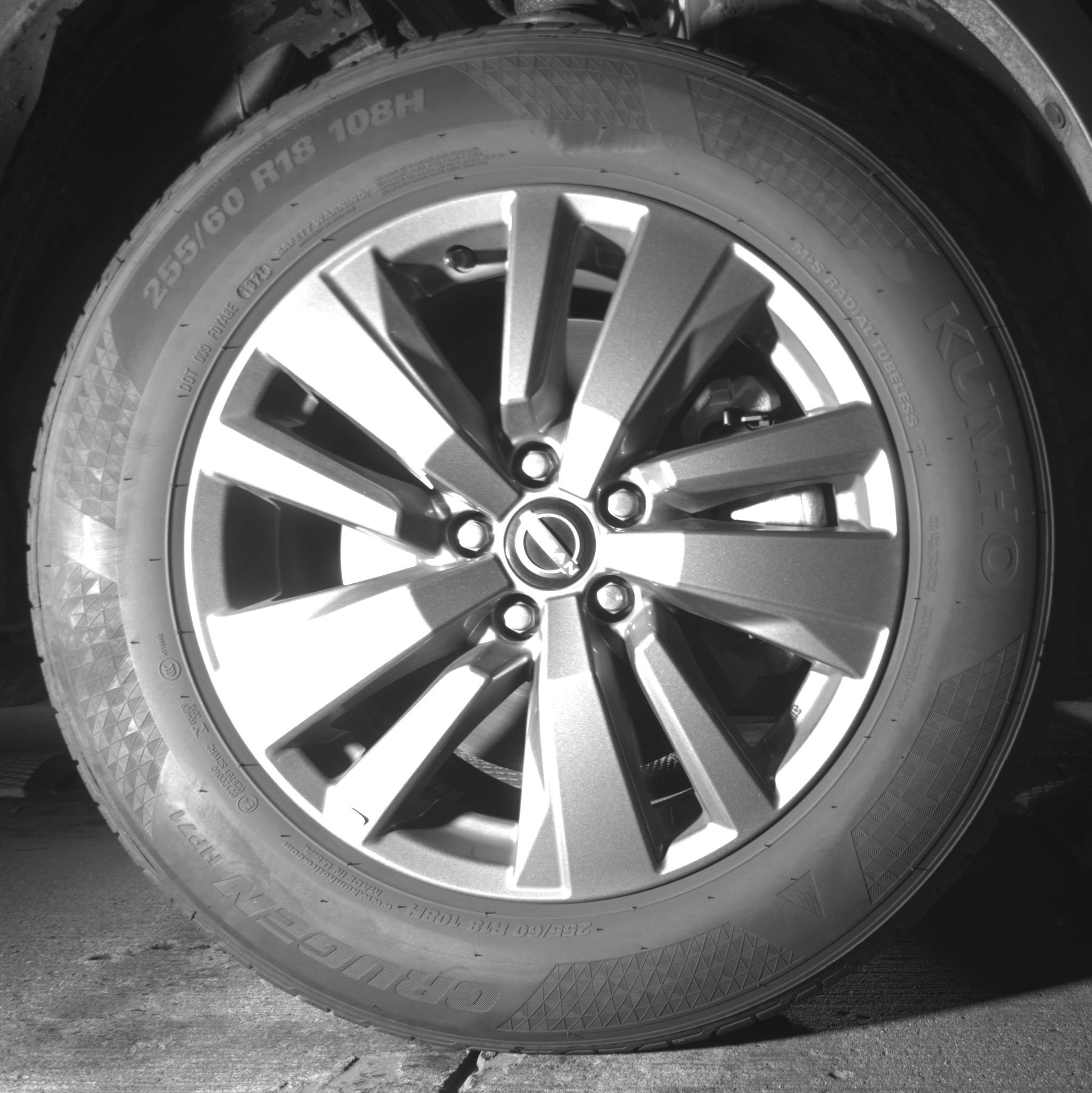 Used 2025 Nissan Pathfinder SV image 13