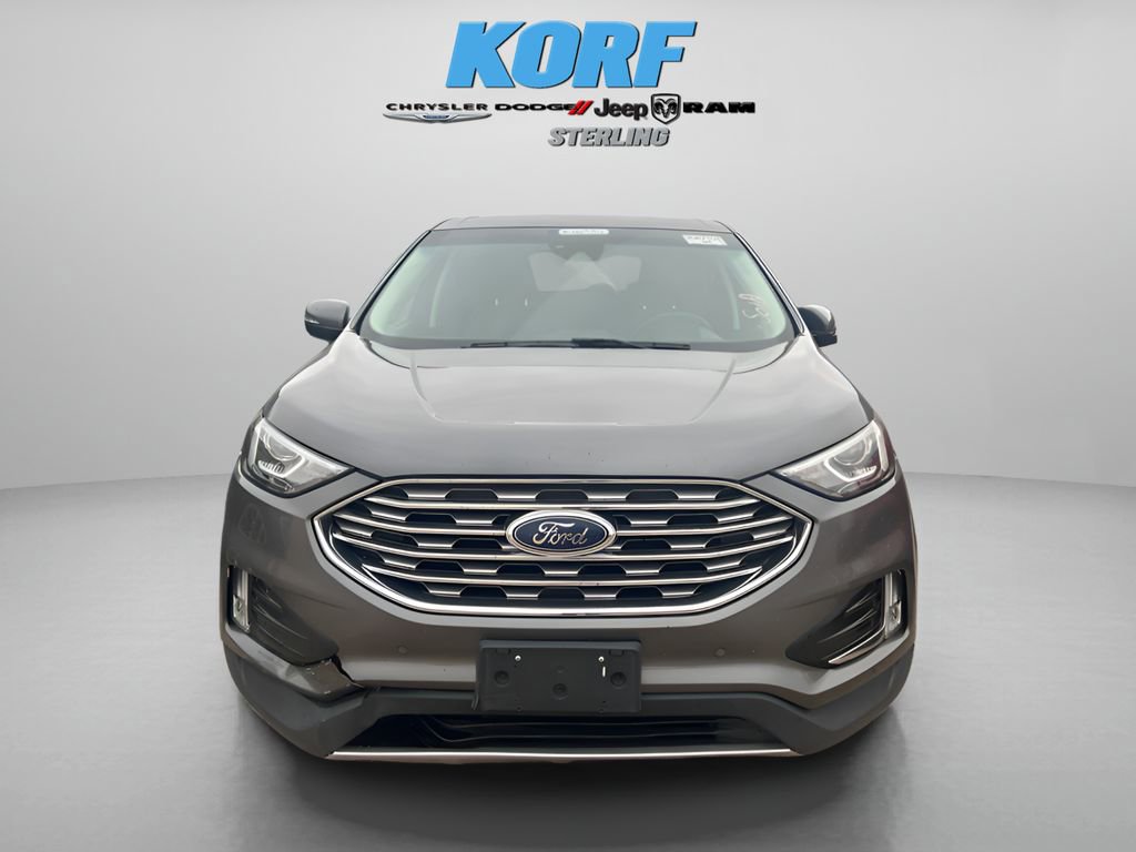 Used 2021 Ford Edge Titanium image 2