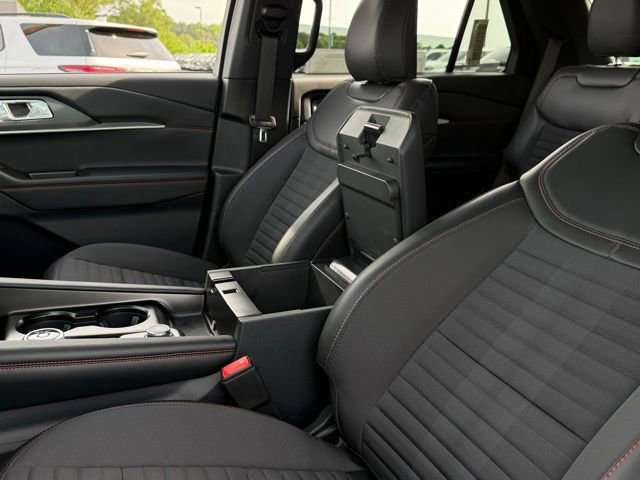 New 2026 Ford Explorer ST-Line w/ ST-Line Street Pack AWD/4WD image 35