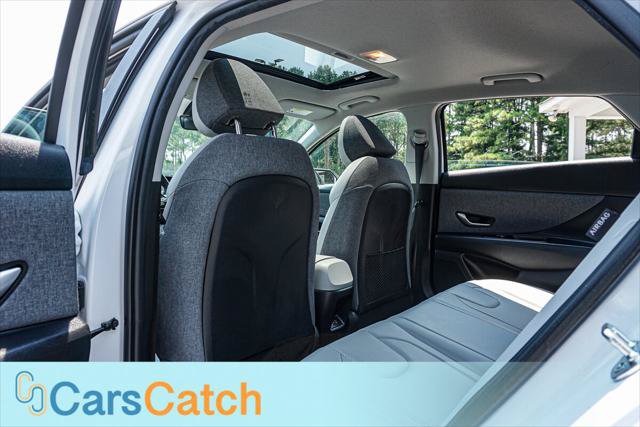 Used 2024 Hyundai Elantra Limited FWD image 40