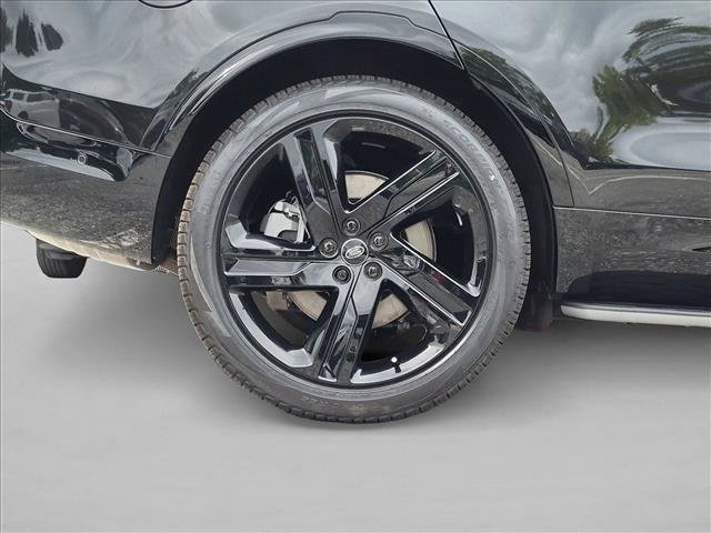 New 2026 Land Rover Discovery Limited Edition AWD/4WD image 29