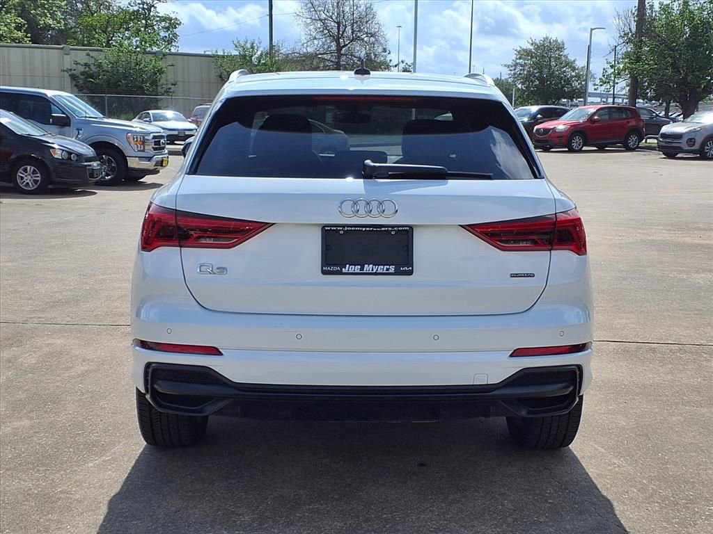Used 2019 Audi Q3 2.0T Premium w/ Convenience Package image 8
