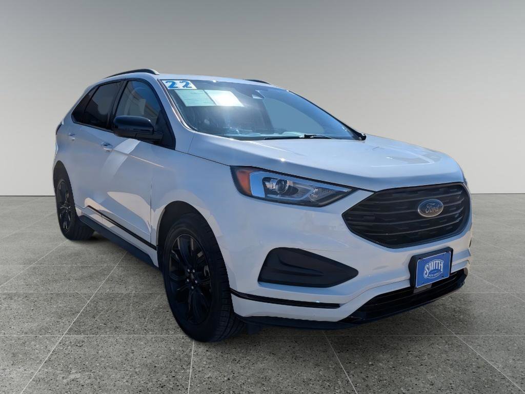 Used 2022 Ford Edge SE w/ Black Appearance Package