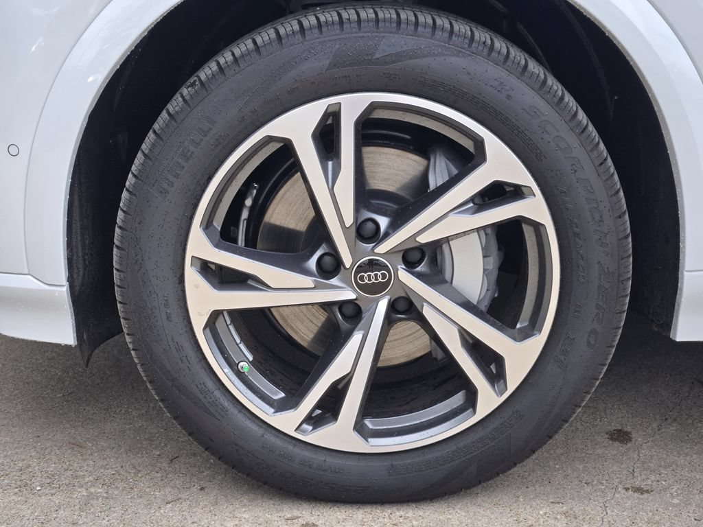 New 2027 Audi Q6 e-tron Premium Plus AWD/4WD image 14