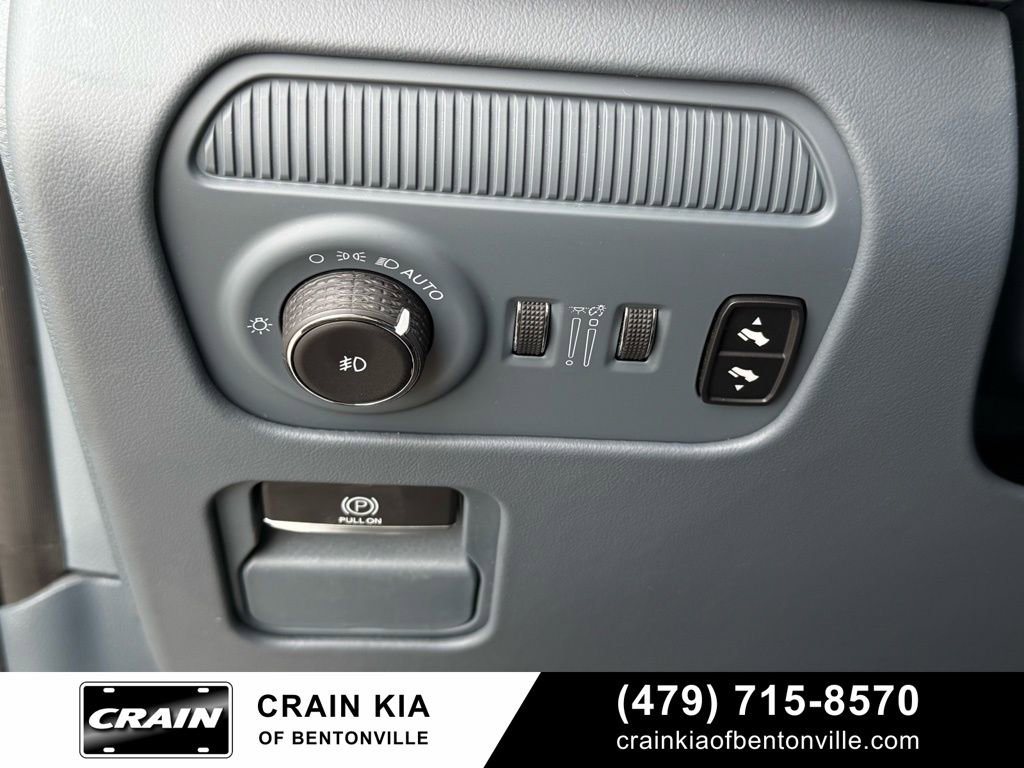 Used 2022 Jeep Grand Wagoneer Series II w/ Convenience Group III AWD/4WD image 12