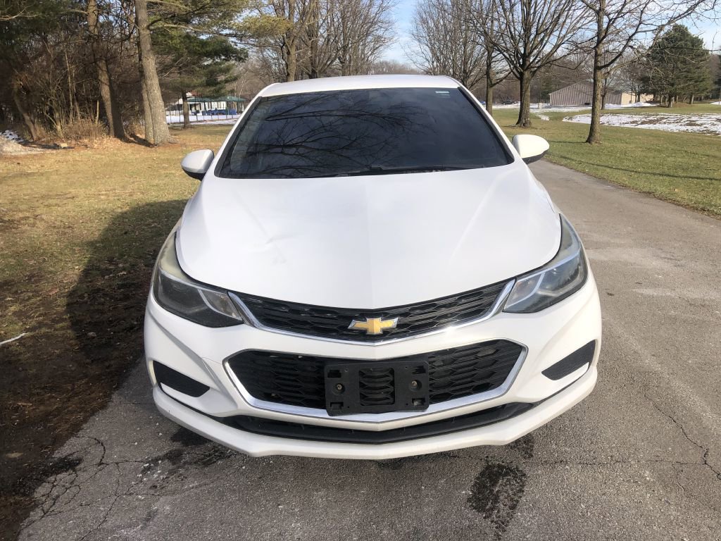 Used 2018 Chevrolet Cruze LT image 4