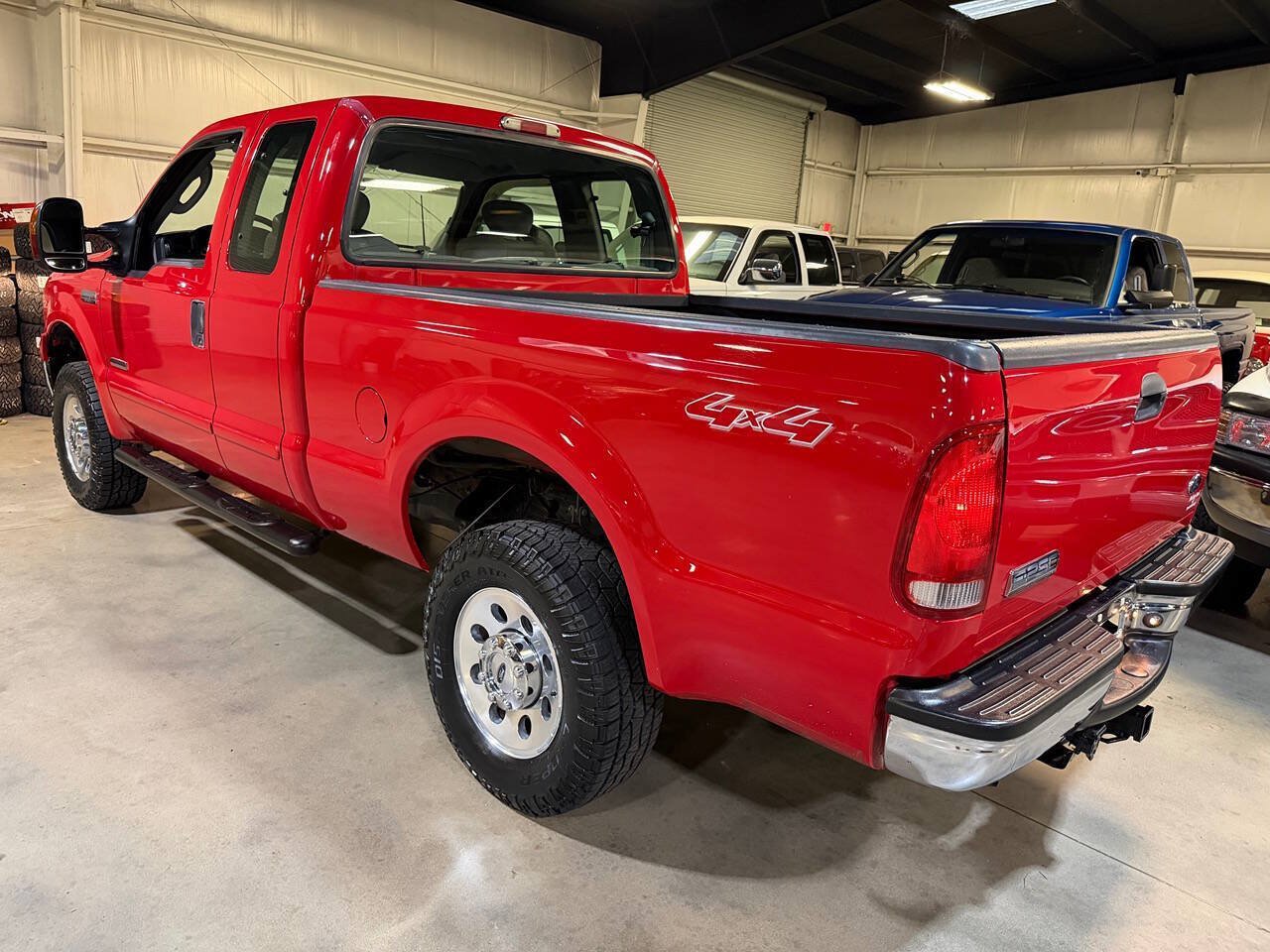 Used 2005 Ford F250 XLT AWD/4WD image 3