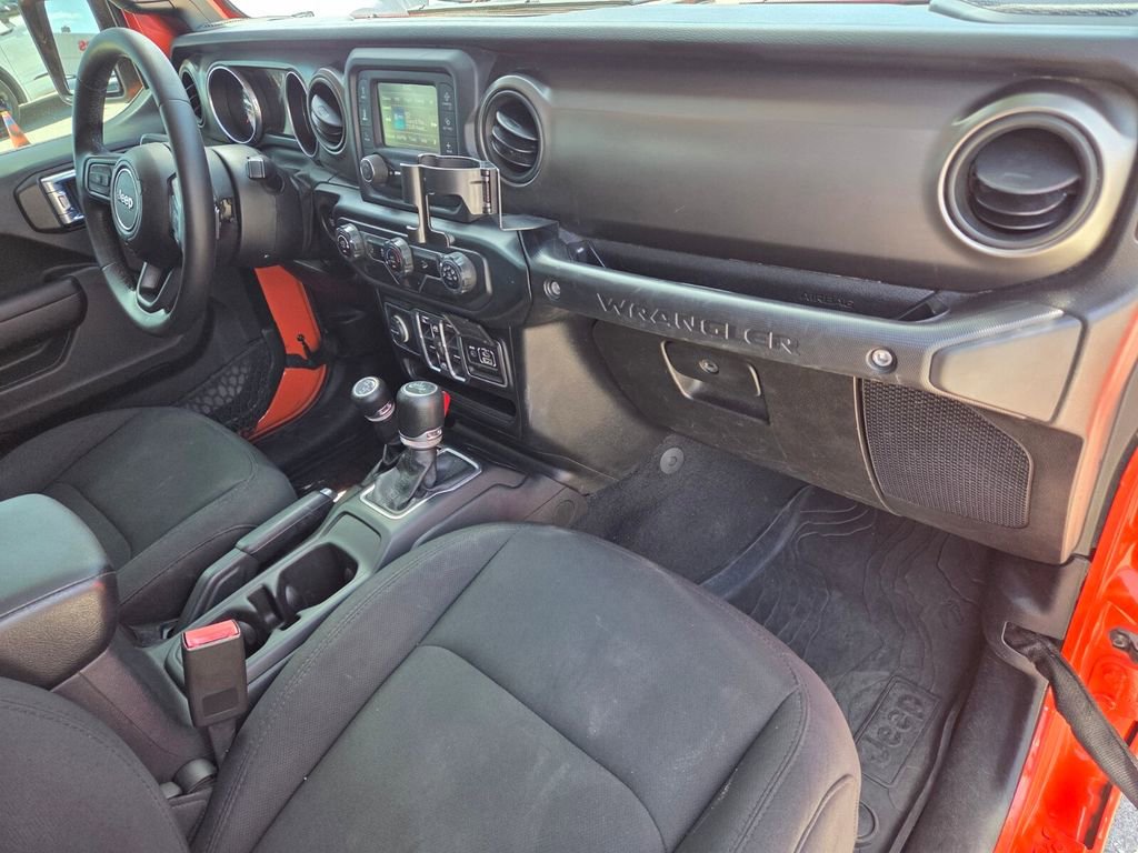 Used 2018 Jeep Wrangler Unlimited Sport S AWD/4WD image 15