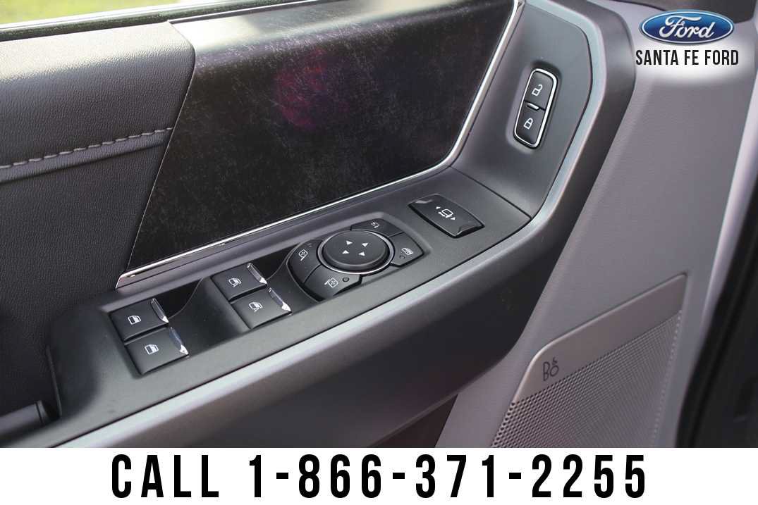 New 2026 Ford F350 XLT w/ XLT Premium Package AWD/4WD image 15