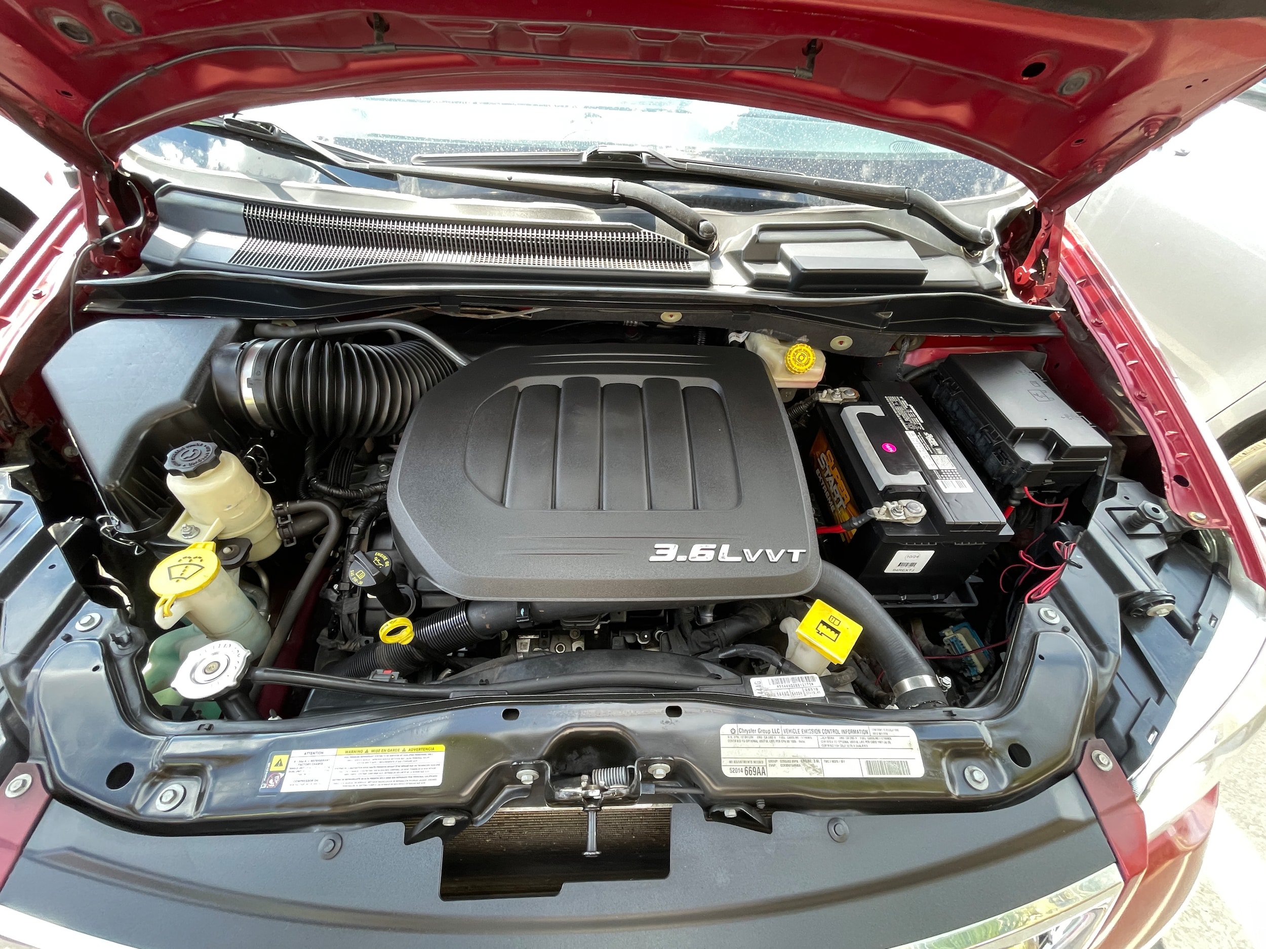 Used 2012 Chrysler Town & Country Touring w/ Entertainment Group #1 FWD image 25