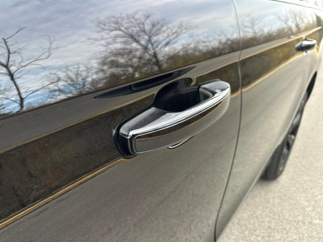 Used 2022 Ford Expedition Max Limited image 12