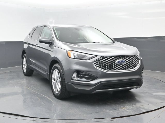 Certified 2024 Ford Edge SEL w/ Convenience Package AWD/4WD image 2