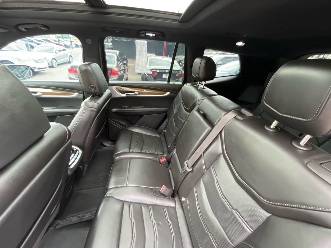 Used 2020 Cadillac XT6 Sport w/ Platinum Package AWD/4WD image 25