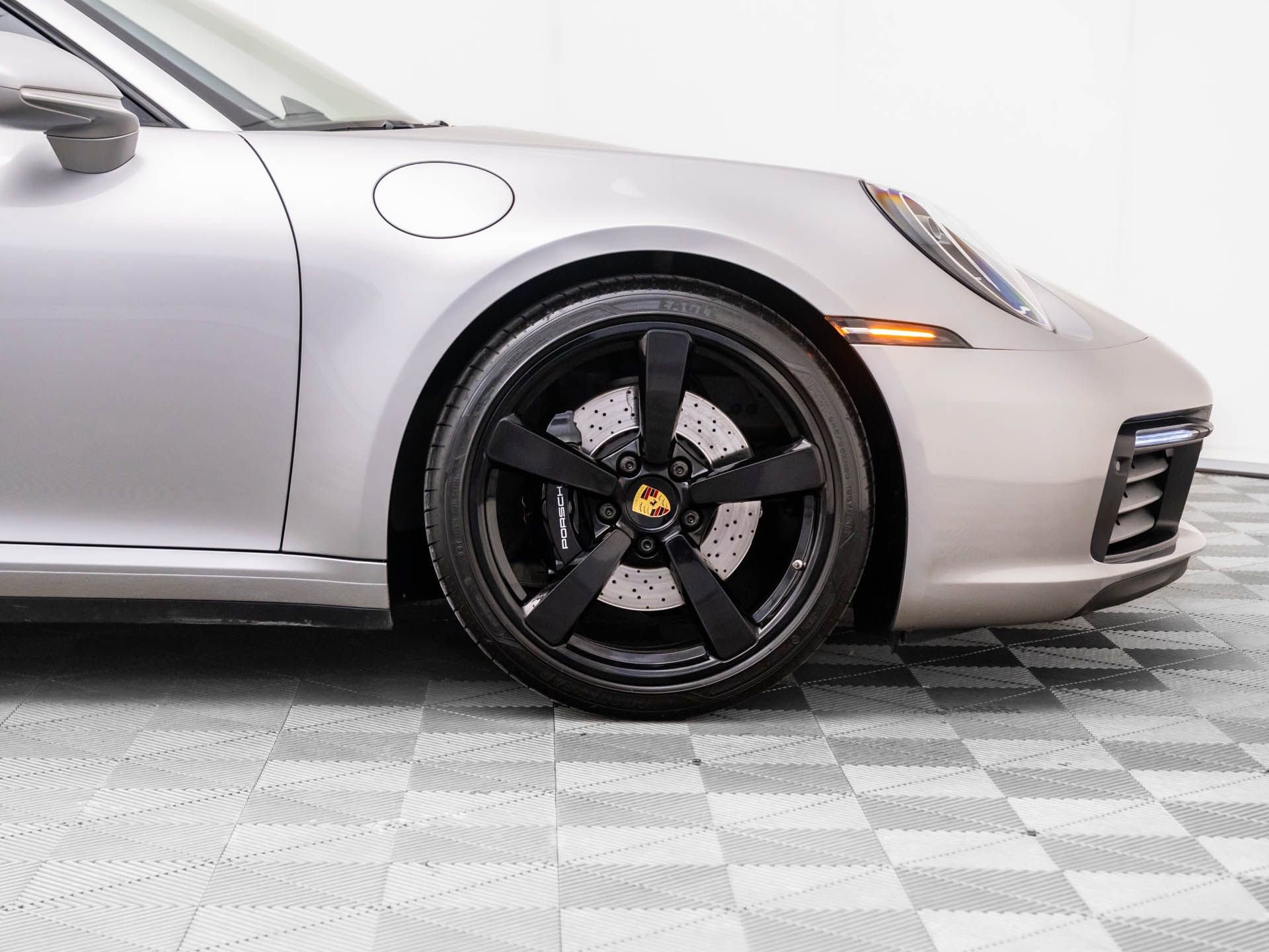 Used 2020 Porsche 911 Carrera 4S image 31