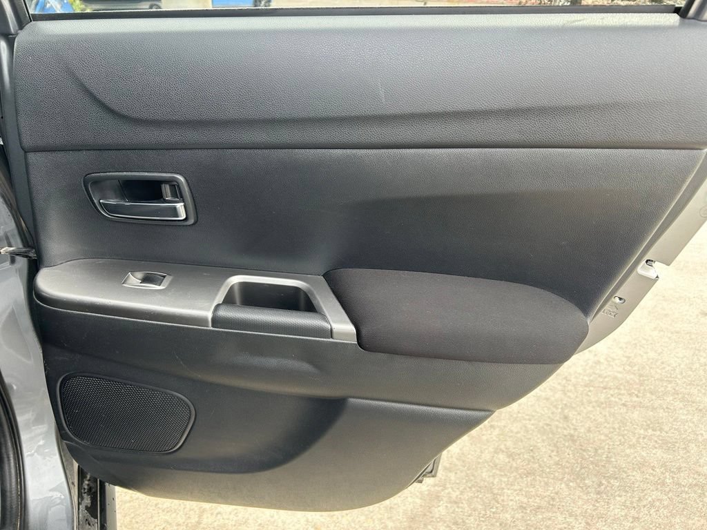 Used 2021 Mitsubishi Outlander Sport SE AWD/4WD image 28