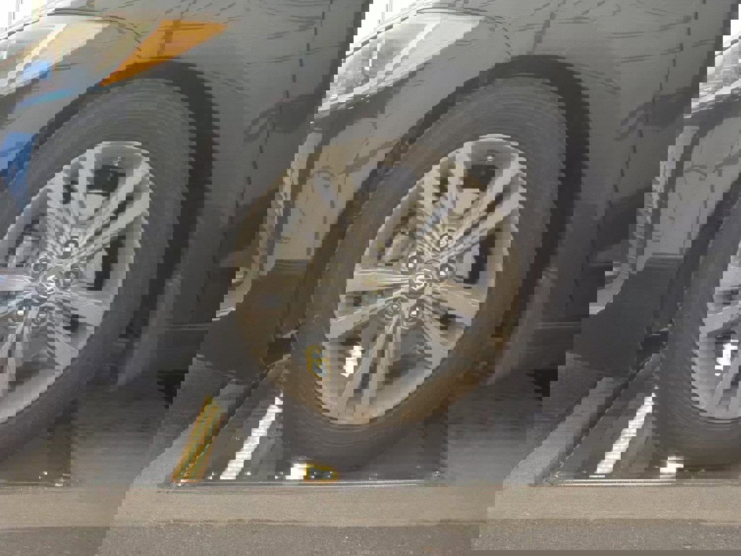 Used 2017 Hyundai Elantra SE image 8