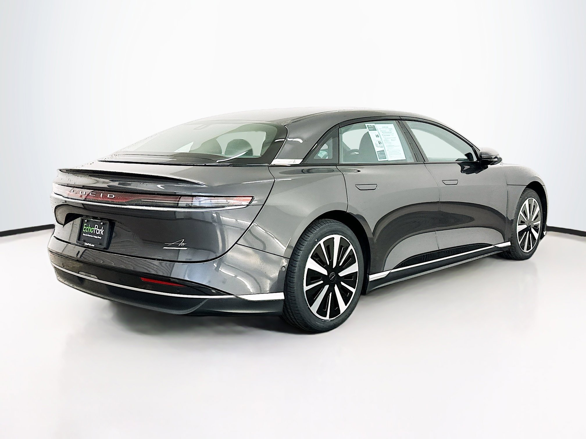 Used 2024 Lucid Air Touring AWD/4WD image 9